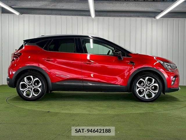 Renault CAPTUR 2022-08 8246515-14