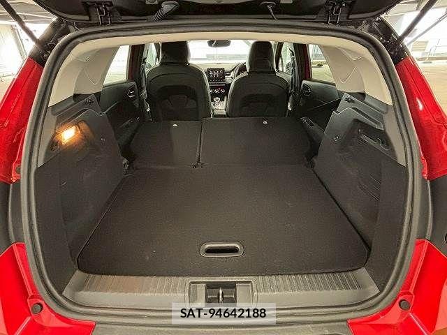 Renault CAPTUR 2022-08 8246515-17