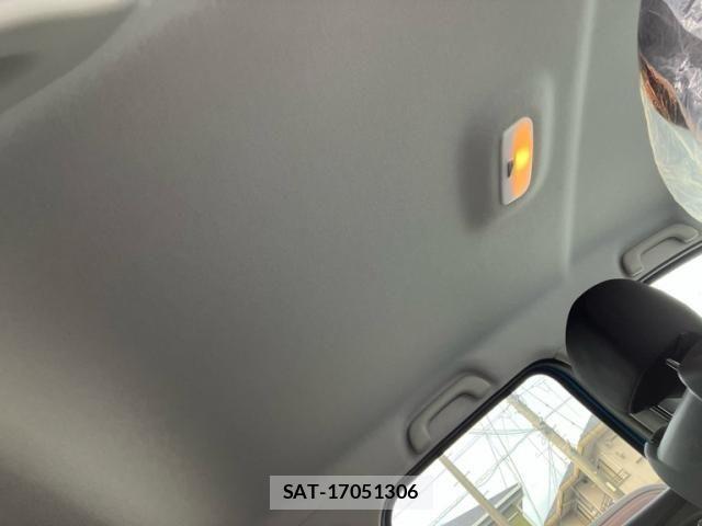 Renault CAPTUR 2014-05 8368339-14