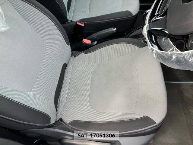 Renault CAPTUR 2014-05 8368339-16
