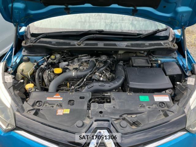 Renault CAPTUR 2014-05 8368339-18