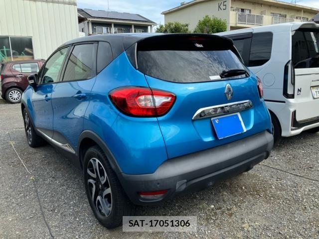 Renault CAPTUR 2014-05 8368339-3