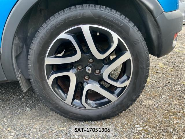 Renault CAPTUR 2014-05 8368339-5