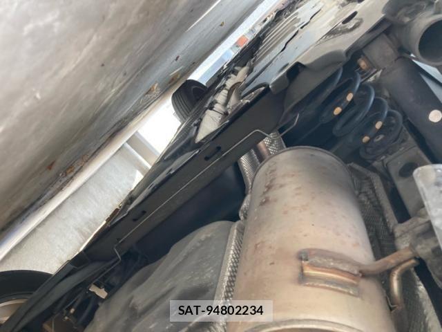 Renault CAPTUR 2014-08 8368340-3