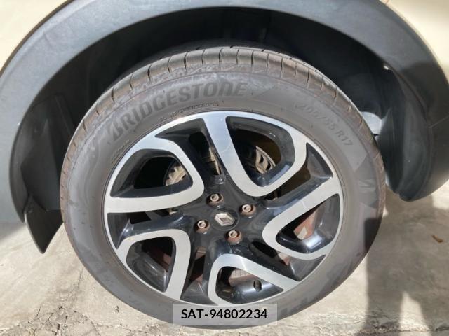 Renault CAPTUR 2014-08 8368340-4