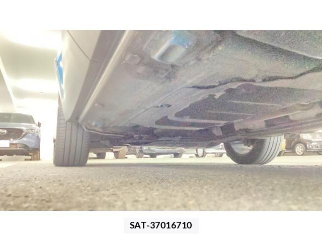 Renault CAPTUR 2015-09 8438720-9