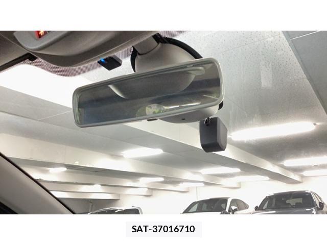Renault CAPTUR 2015-09 8438720-22