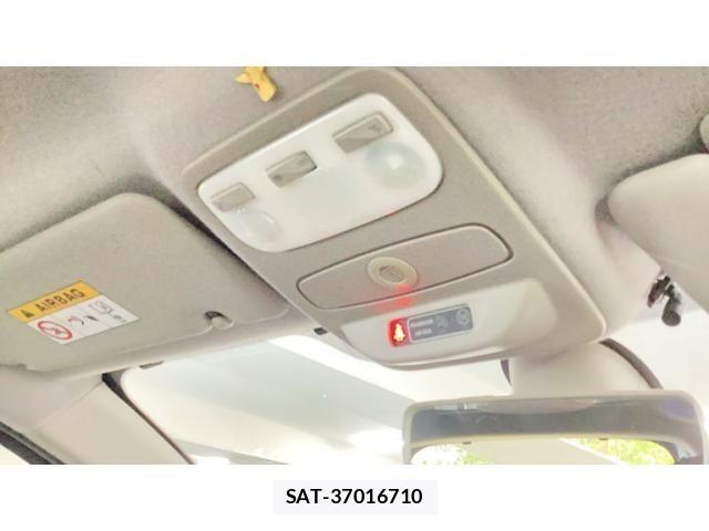 Renault CAPTUR 2015-09 8438720-23