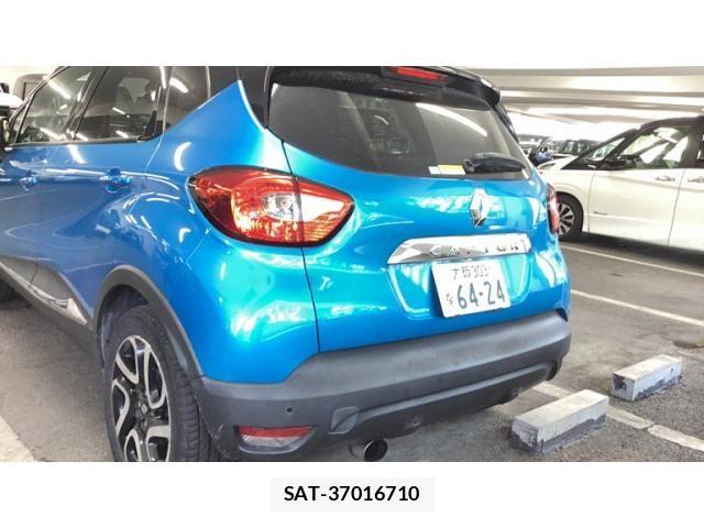 Renault CAPTUR 2015-09 8438720-2