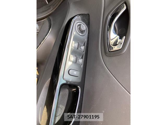 Renault CAPTUR 2014-09 8527009-14