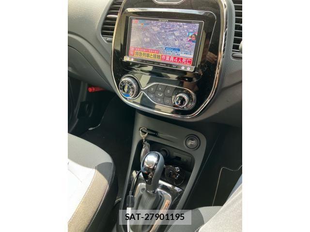 Renault CAPTUR 2014-09 8527009-18