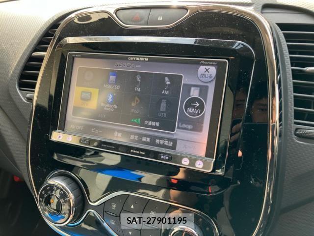 Renault CAPTUR 2014-09 8527009-22