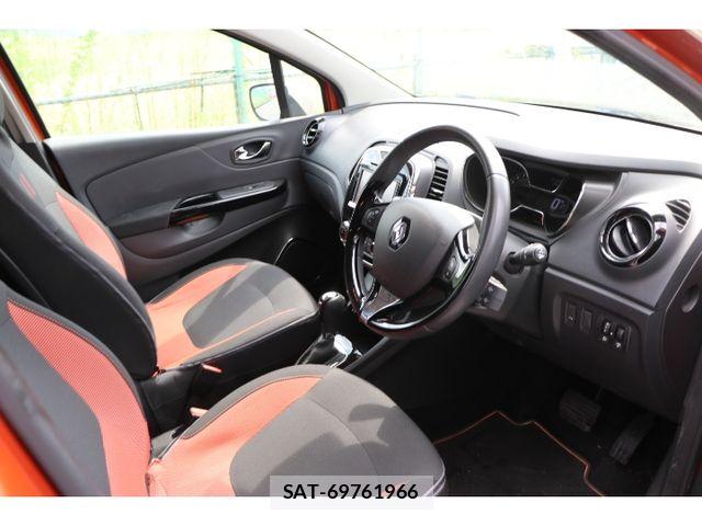 Renault CAPTUR 2014-04 8527011-13