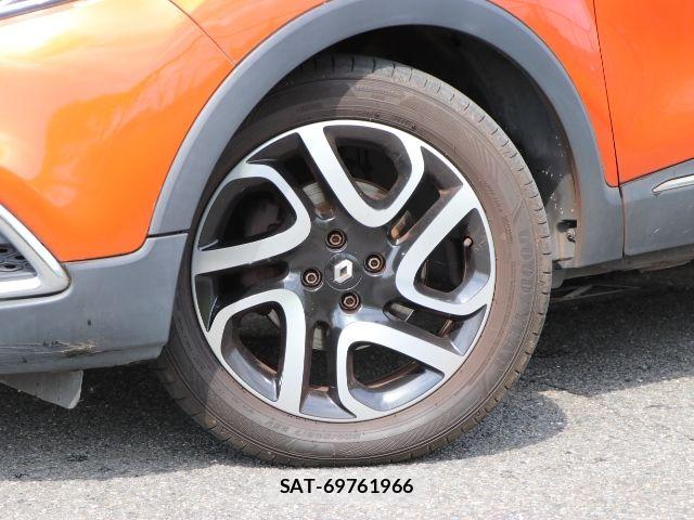 Renault CAPTUR 2014-04 8527011-15