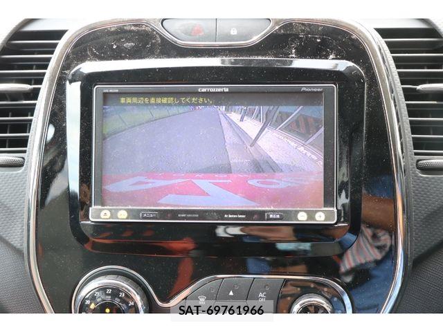 Renault CAPTUR 2014-04 8527011-8