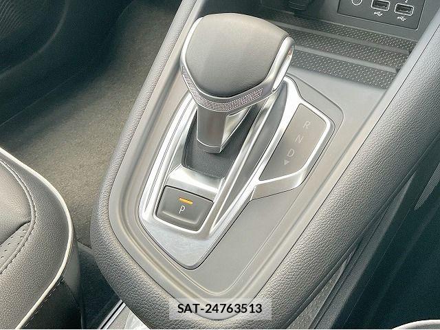 Renault CAPTUR 2022-06 8527006-11