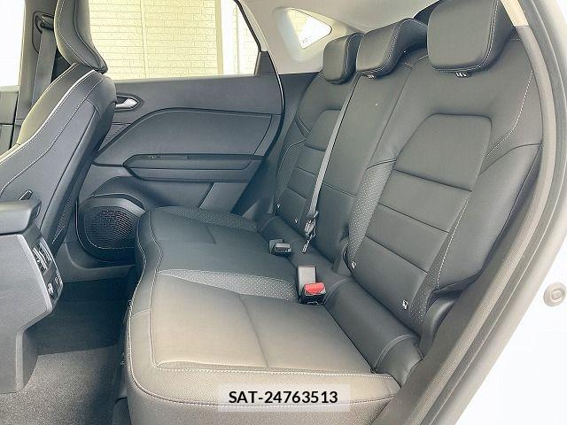Renault CAPTUR 2022-06 8527006-12
