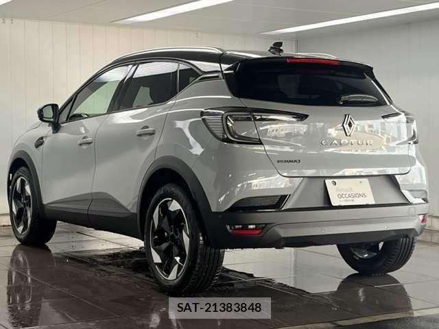 Renault CAPTUR 2026-08 8628644-2