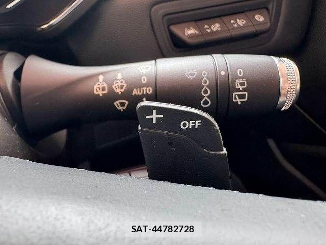 Renault CAPTUR 2021-06 8628647-9
