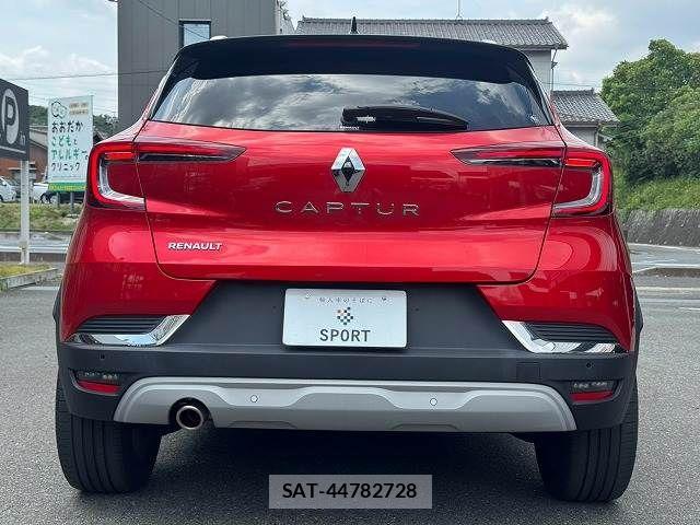 Renault CAPTUR 2021-06 8628647-15