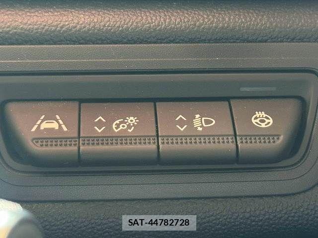 Renault CAPTUR 2021-06 8628647-6