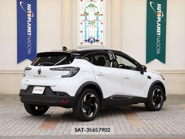 Renault CAPTUR 2026-03 8745527-2