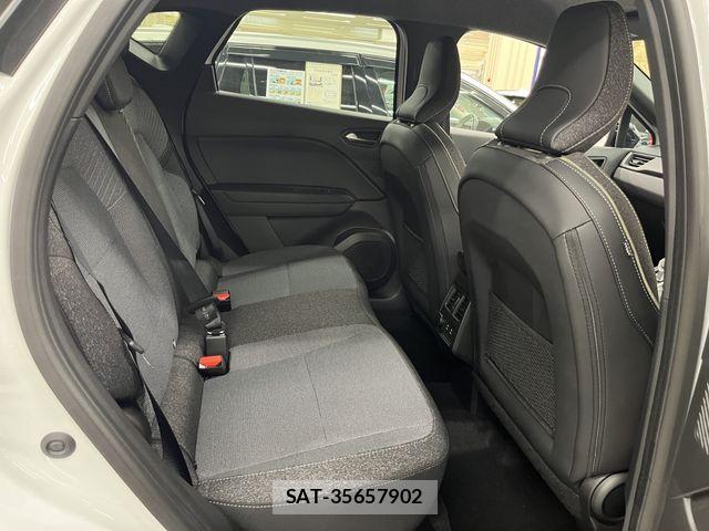 Renault CAPTUR 2026-03 8745527-4