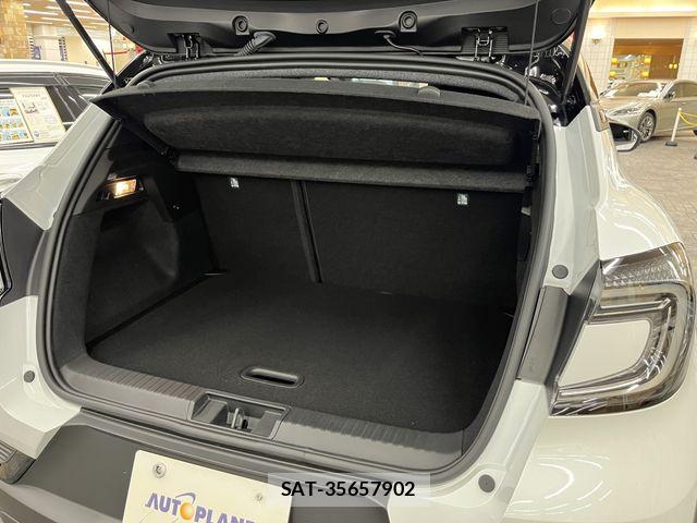Renault CAPTUR 2026-03 8745527-5