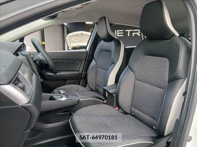 Renault CAPTUR 2023-09 8745528-27