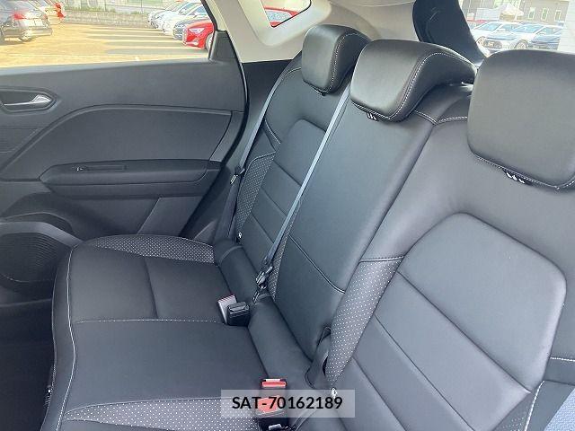 Renault CAPTUR 2022-11 8781843-11