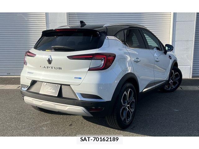 Renault CAPTUR 2022-11 8781843-1
