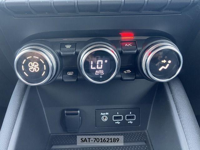 Renault CAPTUR 2022-11 8781843-6