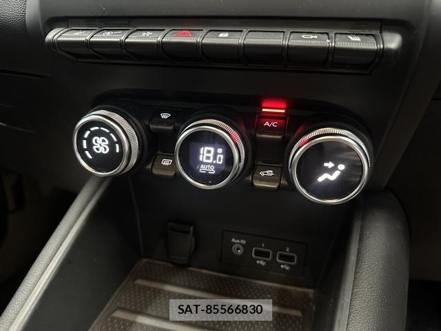 Renault CAPTUR 2022-01 8831311-12
