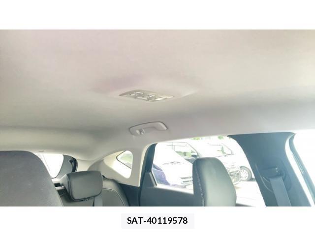 Renault CAPTUR 2021-10 8881846-18