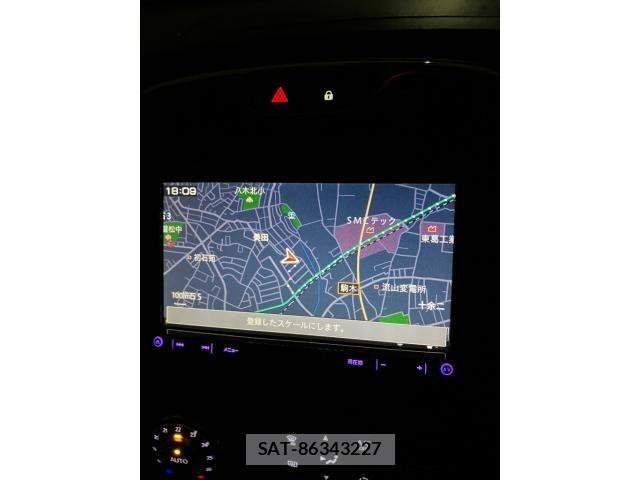 Renault CAPTUR 2017-05 8881848-19