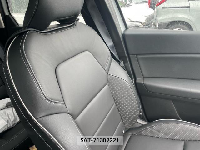 Renault CAPTUR 2022-03 8881845-25