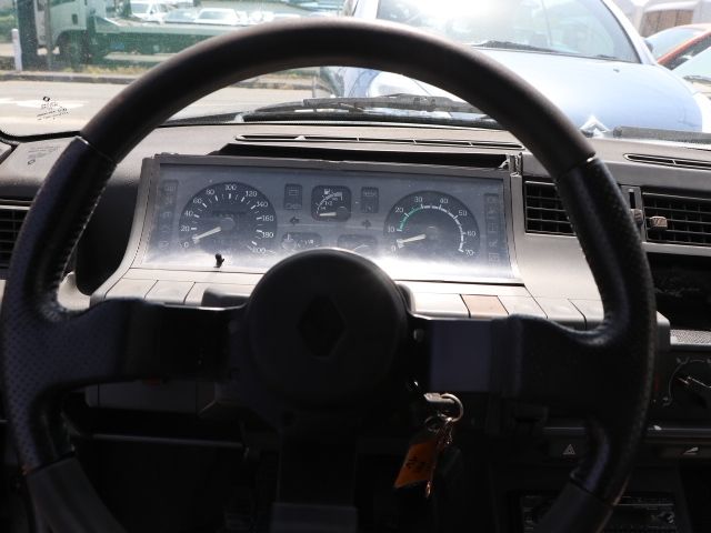 Renault Cinq 1992-04 968115-1