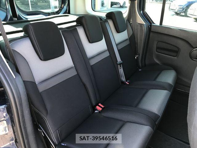 Renault KANGOO 2018-10 821779-13