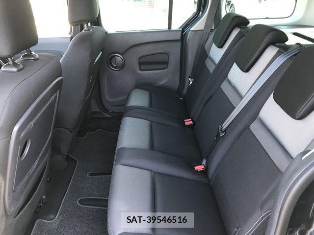 Renault KANGOO 2018-10 821779-15