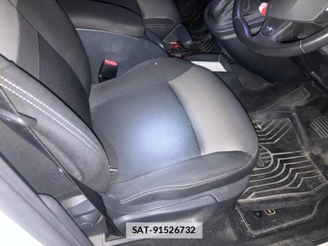 Renault KANGOO 2017-03 1229370-13