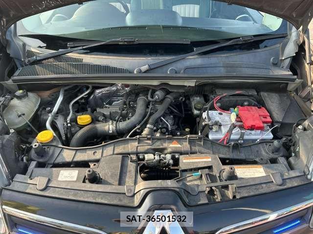 Renault KANGOO 2018-01 1265059-7