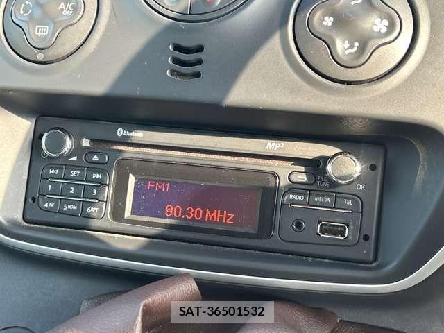 Renault KANGOO 2018-01 1265059-16
