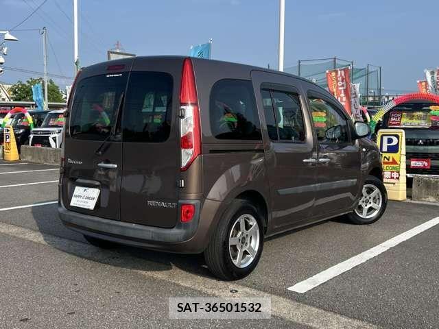 Renault KANGOO 2018-01 1265059-4