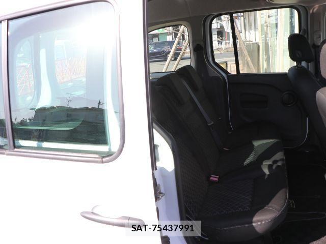 Renault KANGOO 2015-04 4243258-10
