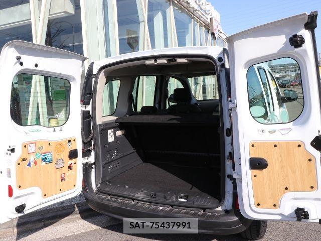 Renault KANGOO 2015-04 4243258-14