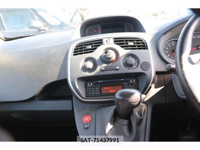 Renault KANGOO 2015-04 4243258-4
