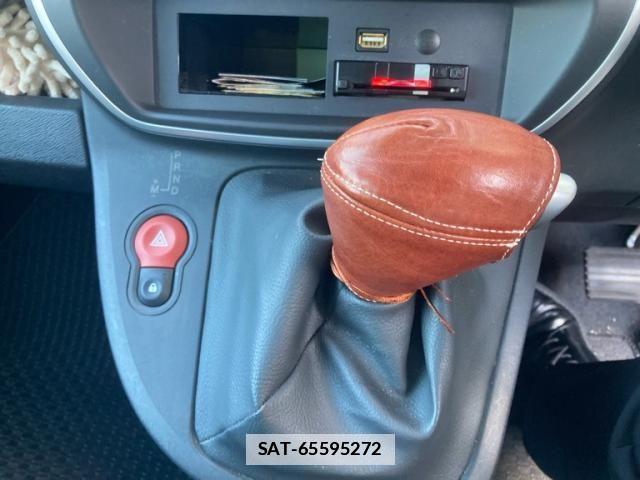 Renault KANGOO 2019-06 6911961-17