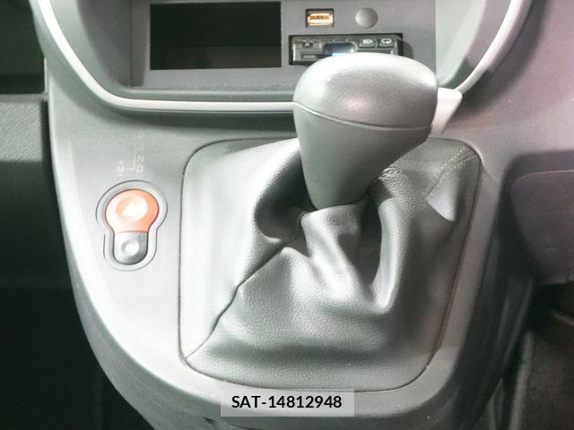 Renault KANGOO 2015-08 7060449-14