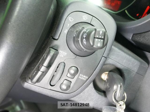 Renault KANGOO 2015-08 7060449-15