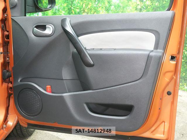 Renault KANGOO 2015-08 7060449-20